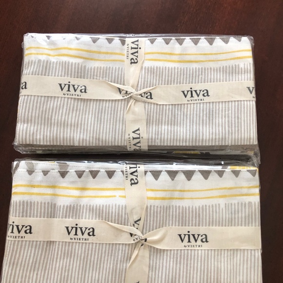 NIP Set of 8 each - Vietri Bohemian Gray/Yellow Napkins & Placements - Picture 6 of 11